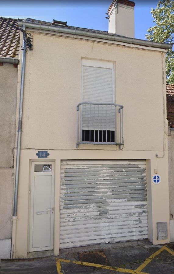 Le Berry - Maison de ville - Wifi - Parking privé Bourges Esterno foto
